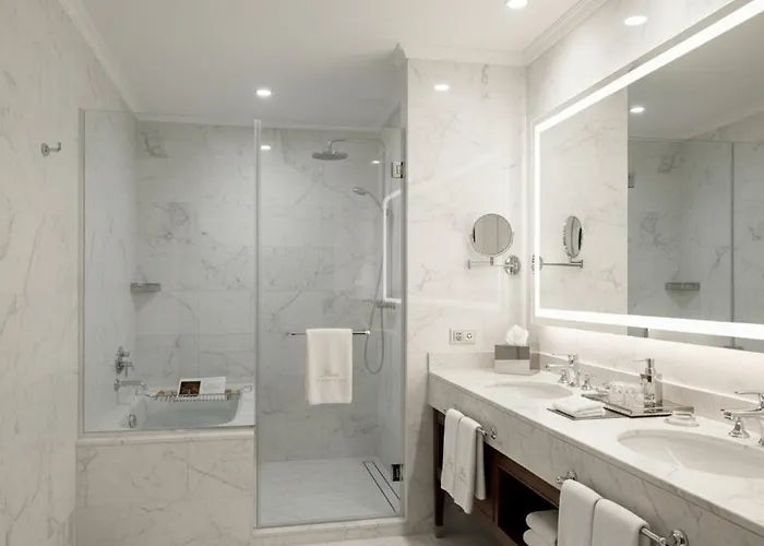Hera Luxury