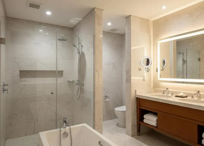 Hera Luxury