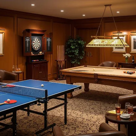 Hera Luxury Ξενοδοχείο 5*