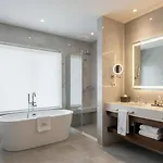 Hera Luxury 5*