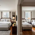 Отель Hera Luxury 5*